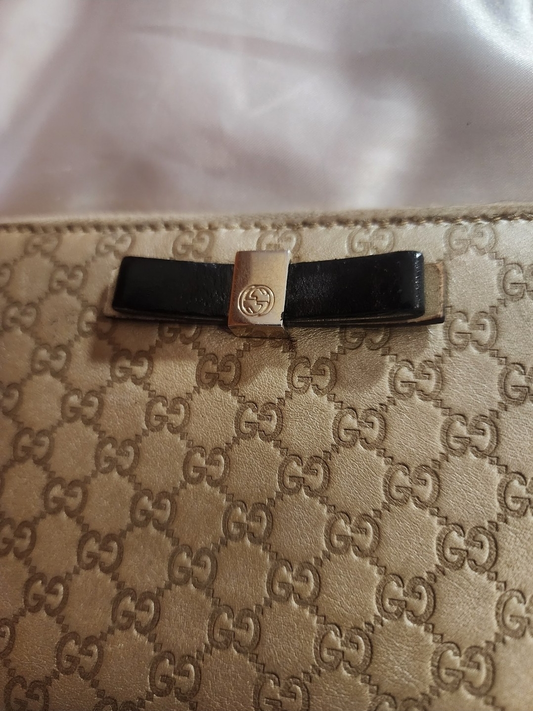 Gucci Micro-Guccissma Long Continential Zip Wallet In Gold
